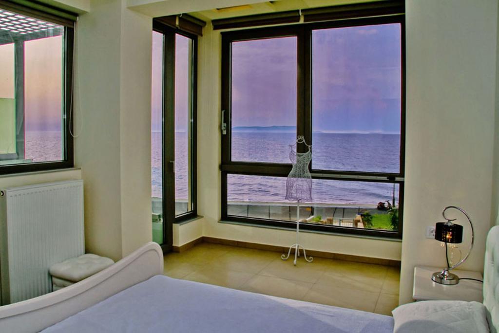 Sea View Beachfront Villa Peri Goúvai Ngoại thất bức ảnh